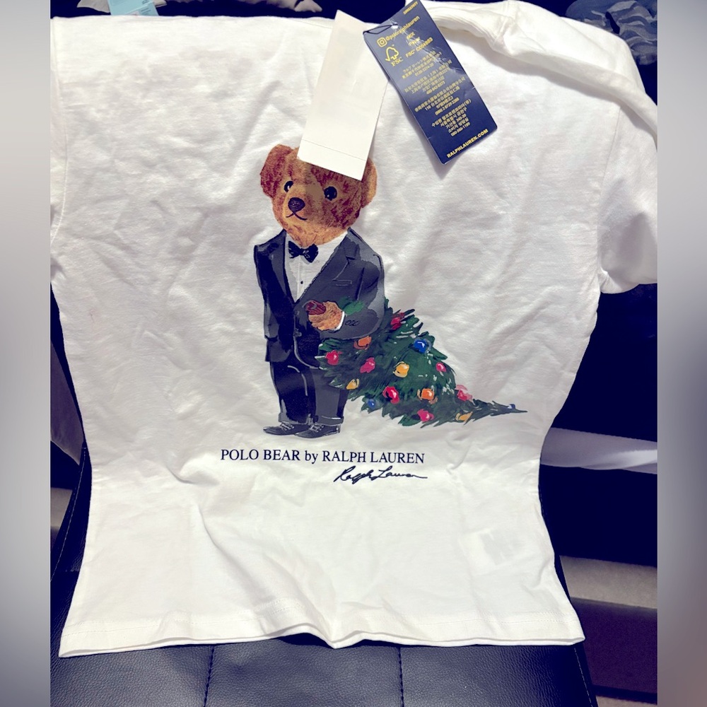 Hi. Brand new Shirt. Bought wrong size. Holiday 2024 edition